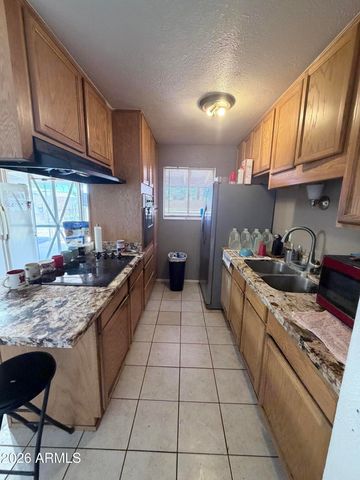 2022 E ALDER Circle, Mesa, AZ 85204