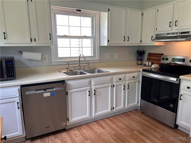6033 Ironworks Ct, Mechanicsville, VA 23111