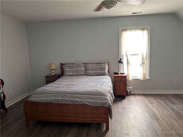 6033 Ironworks Ct, Mechanicsville, VA 23111