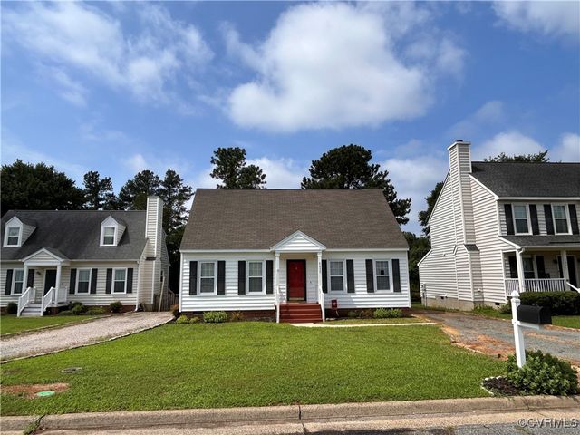6033 Ironworks Ct, Mechanicsville, VA 23111