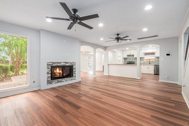 6307 Bayonne Drive, Spring, TX 77389
