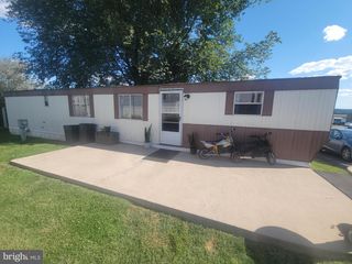 32 OAK KNOLL EST, Elizabethtown, PA 17022