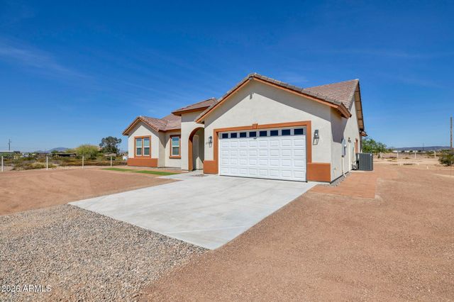 37010 W WHITTON Avenue, Tonopah, AZ 85354