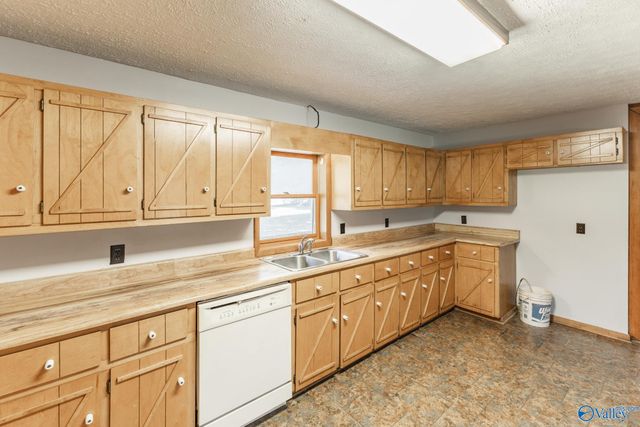 26268 Copeland Road, Athens, AL 35613
