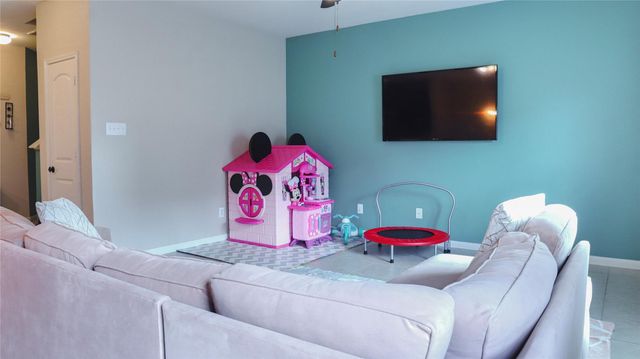 312 Driftwood Grove Lane, Brookshire, TX 77423