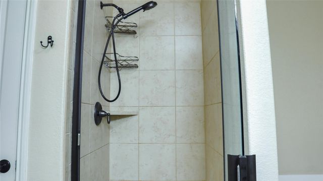 312 Driftwood Grove Lane, Brookshire, TX 77423