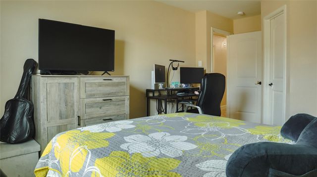 312 Driftwood Grove Lane, Brookshire, TX 77423