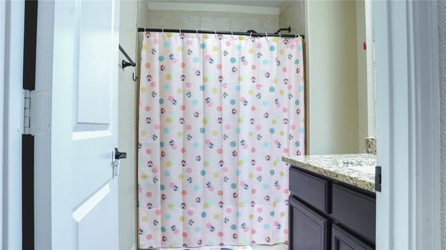 312 Driftwood Grove Lane, Brookshire, TX 77423