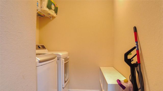 312 Driftwood Grove Lane, Brookshire, TX 77423