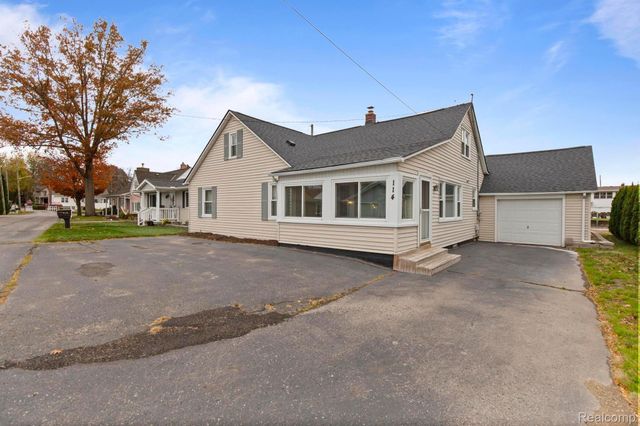 114 Interlochen Drive, Algonac, MI 48001