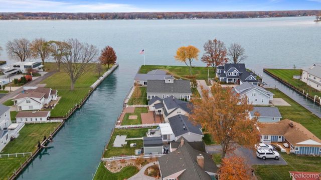 114 Interlochen Drive, Algonac, MI 48001