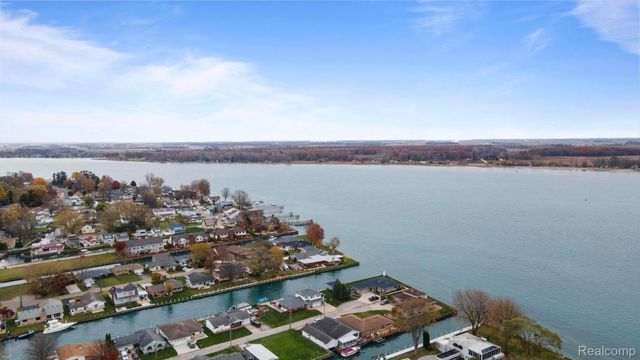 114 Interlochen Drive, Algonac, MI 48001