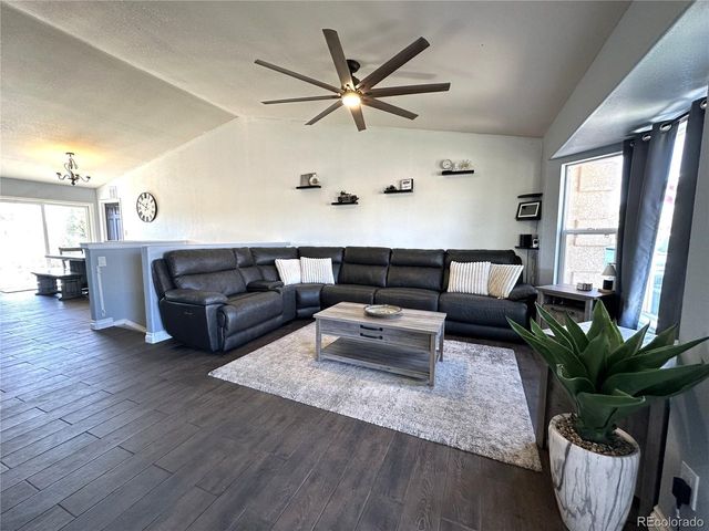 692 S Aguilar Dr, Pueblo West, CO 81007