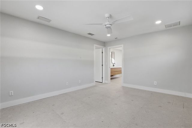 627 SW 56th ST, Cape Coral, FL 33914