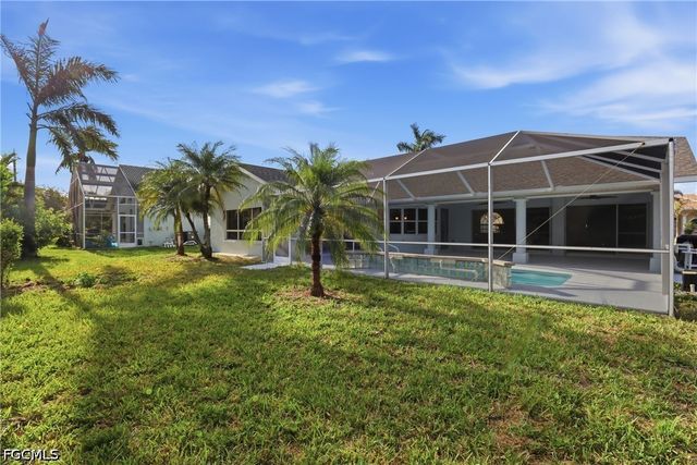 627 SW 56th ST, Cape Coral, FL 33914