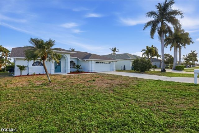 627 SW 56th ST, Cape Coral, FL 33914