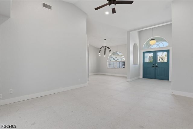 627 SW 56th ST, Cape Coral, FL 33914