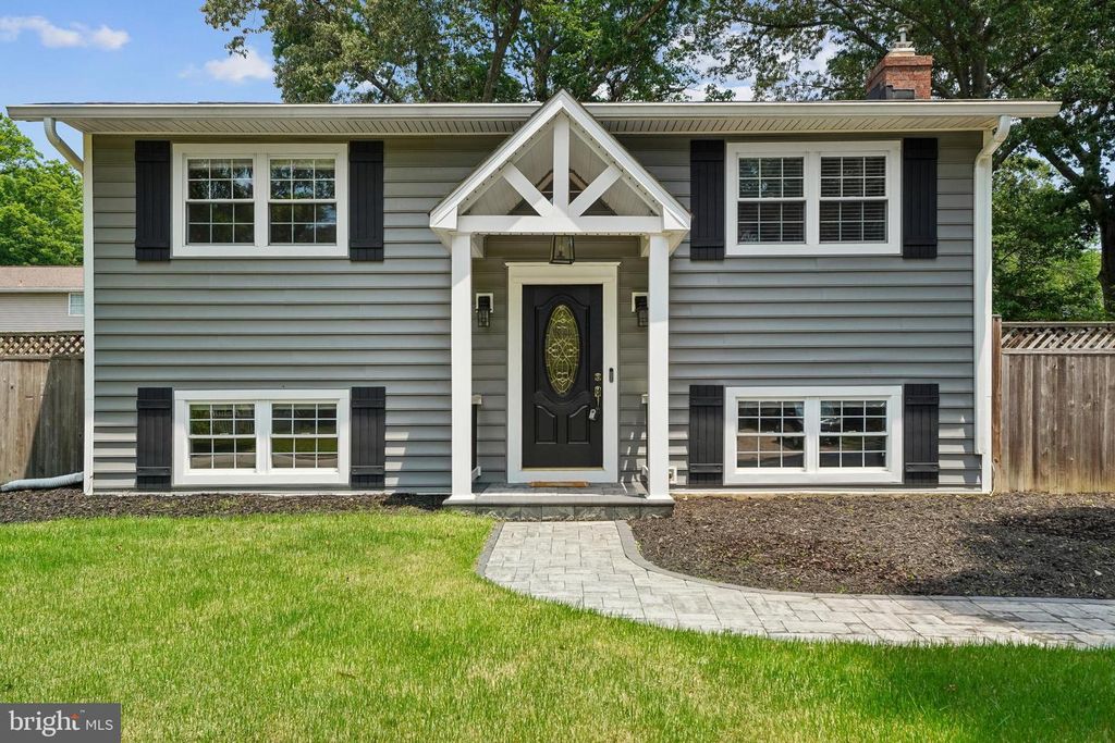 105 S CAROLINA AVE, Pasadena, MD 21122