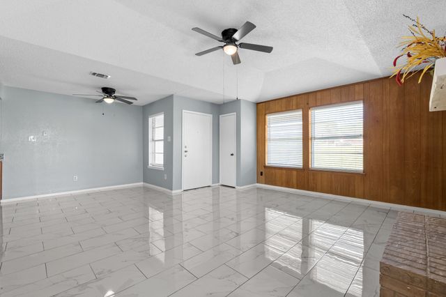 7318 Davis Boulevard, North Richland Hills, TX 76182