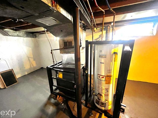 9521 Brace Street, Detroit, MI 48228