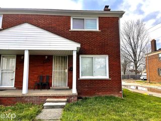 9521 Brace Street, Detroit, MI 48228