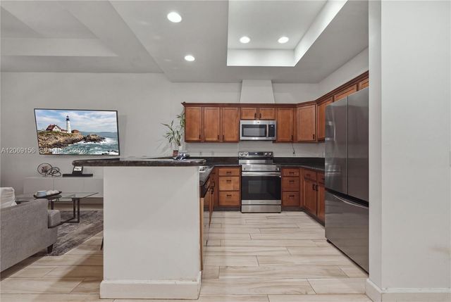 525 SW 18th Avenue 26, Fort Lauderdale, FL 33312