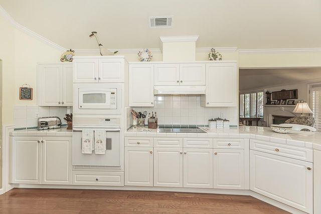 8466 N Dearing Avenue, Fresno, CA 93720