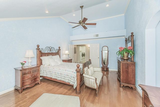 8466 N Dearing Avenue, Fresno, CA 93720