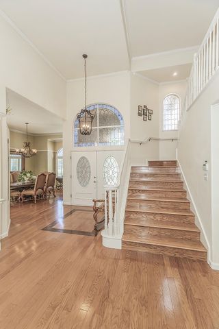 8466 N Dearing Avenue, Fresno, CA 93720