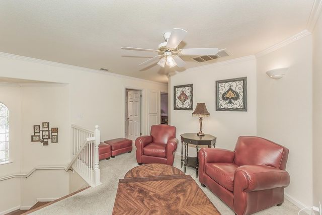 8466 N Dearing Avenue, Fresno, CA 93720