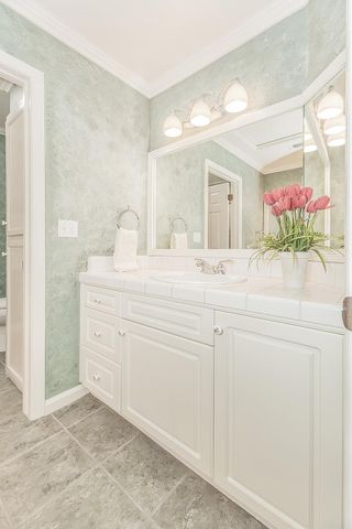 8466 N Dearing Avenue, Fresno, CA 93720