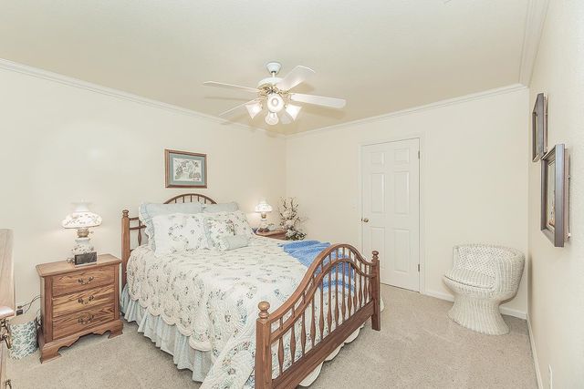 8466 N Dearing Avenue, Fresno, CA 93720