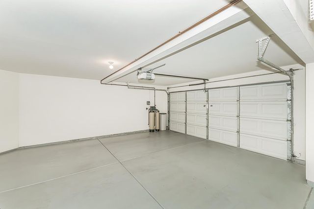 8466 N Dearing Avenue, Fresno, CA 93720