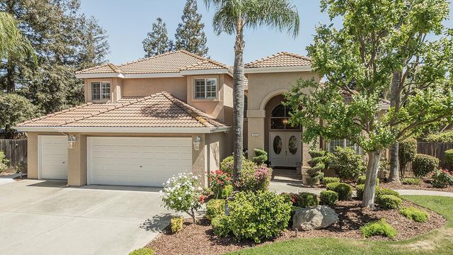 8466 N Dearing Avenue, Fresno, CA 93720