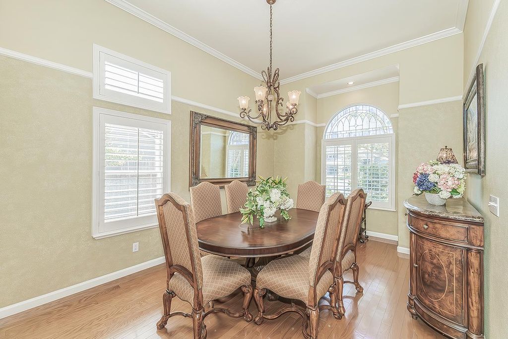 Image 13 of property listing at 8466 N Dearing Avenue, Fresno, CA 93720