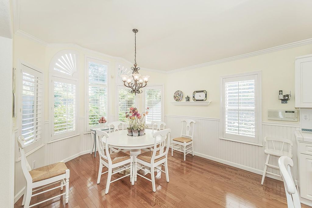 Image 22 of property listing at 8466 N Dearing Avenue, Fresno, CA 93720