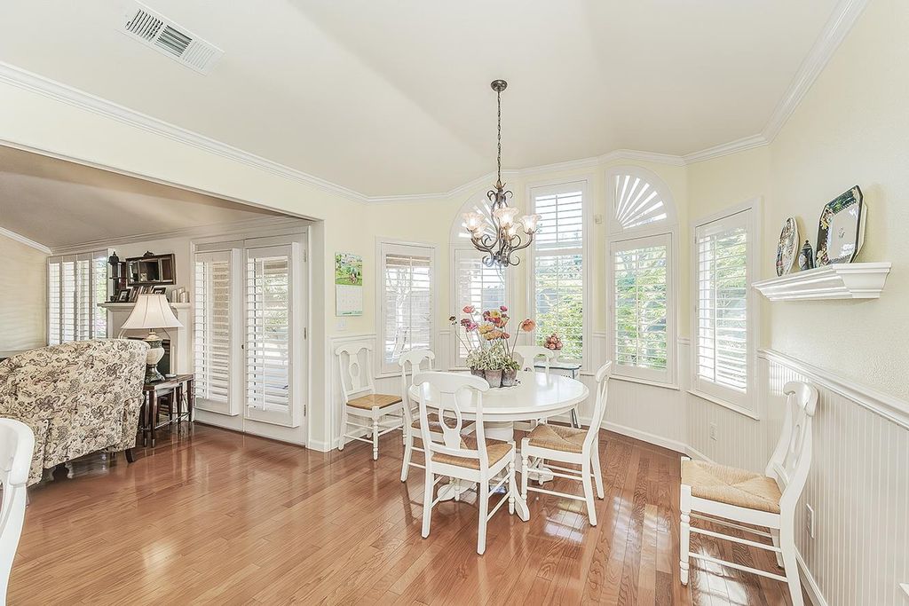 Image 24 of property listing at 8466 N Dearing Avenue, Fresno, CA 93720