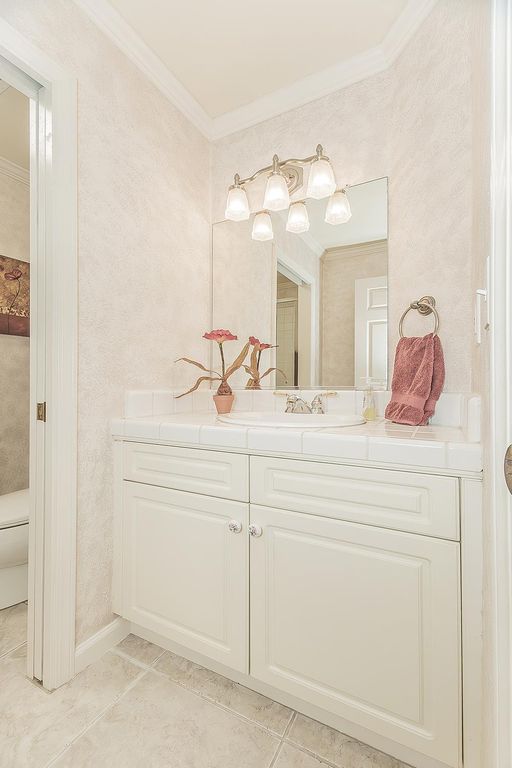 Image 35 of property listing at 8466 N Dearing Avenue, Fresno, CA 93720