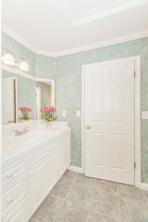 Image 50 of property listing at 8466 N Dearing Avenue, Fresno, CA 93720