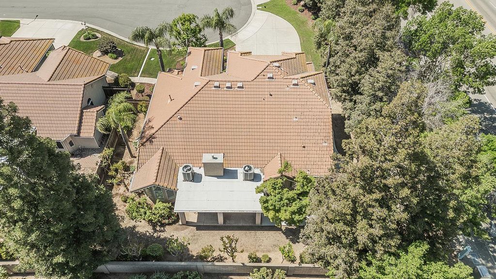 Image 74 of property listing at 8466 N Dearing Avenue, Fresno, CA 93720