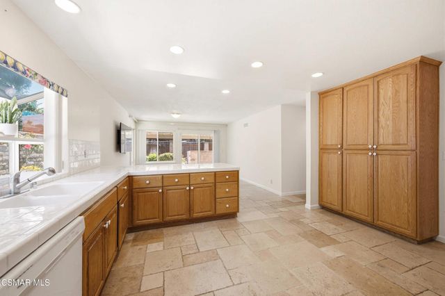 2720 Goldfield Place, Simi Valley, CA 93063
