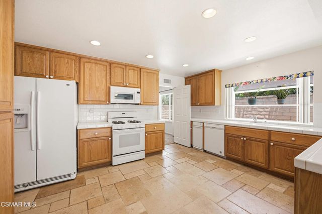 2720 Goldfield Place, Simi Valley, CA 93063