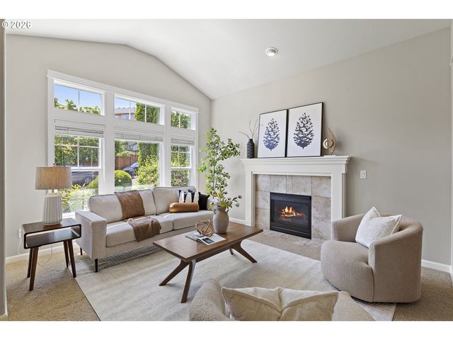 12712 Se DREAM WEAVER Ct, Happy Valley, OR 97086