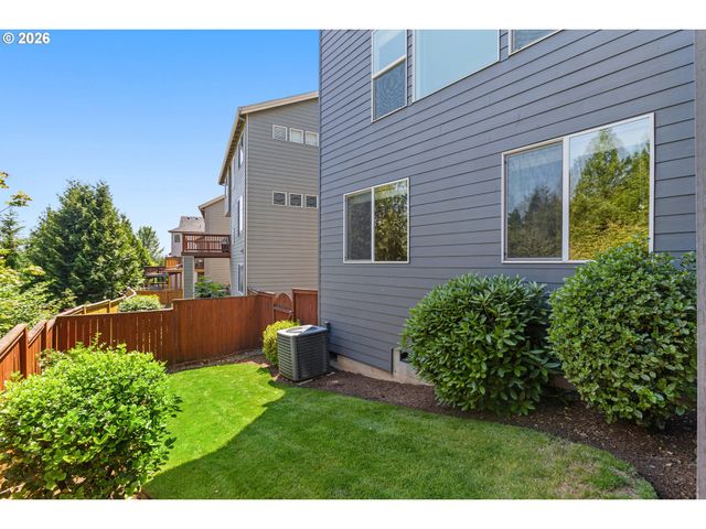 12712 Se DREAM WEAVER Ct, Happy Valley, OR 97086