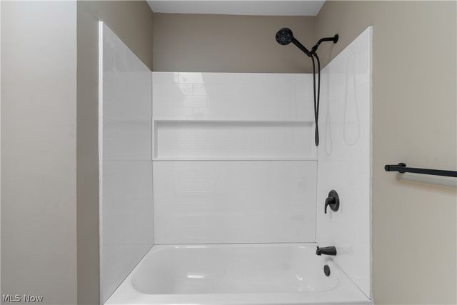 75 W Dartmore Avenue, Akron, OH 44301