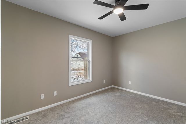 75 W Dartmore Avenue, Akron, OH 44301