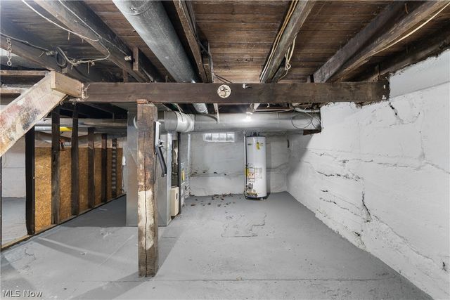 75 W Dartmore Avenue, Akron, OH 44301