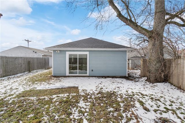 75 W Dartmore Avenue, Akron, OH 44301