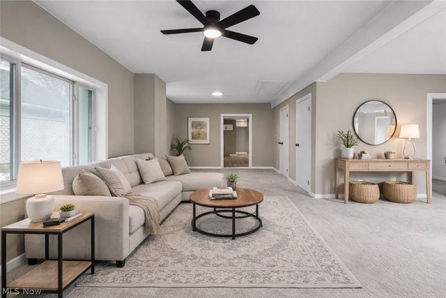 75 W Dartmore Avenue, Akron, OH 44301