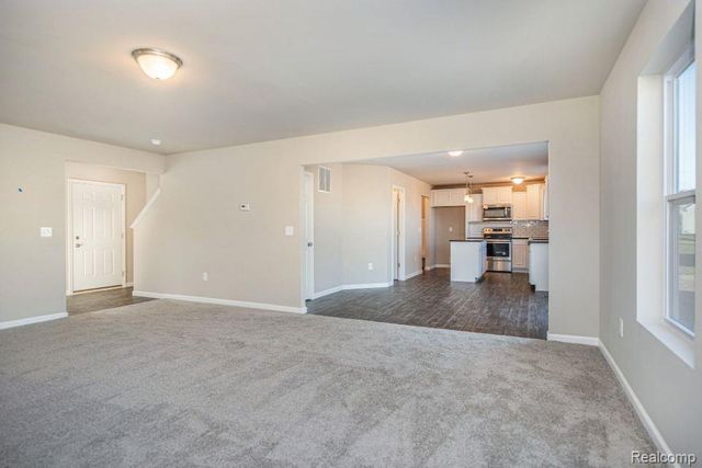 2112 Stillwater Drive, Davison Township, MI 48423
